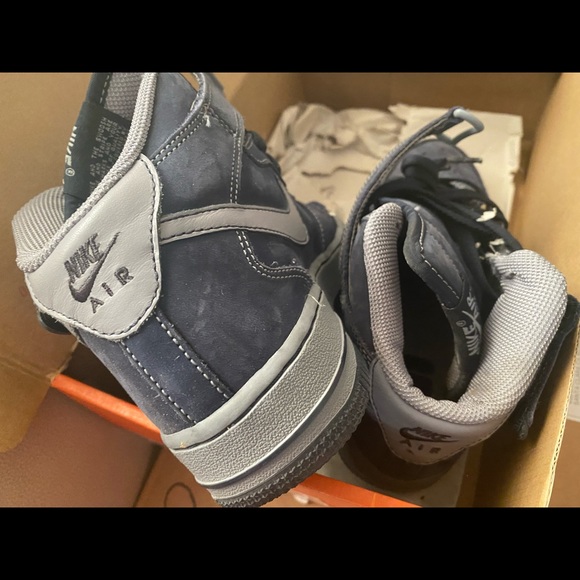 Air Force 1 OG retro navy/ grey like new - Picture 3 of 6